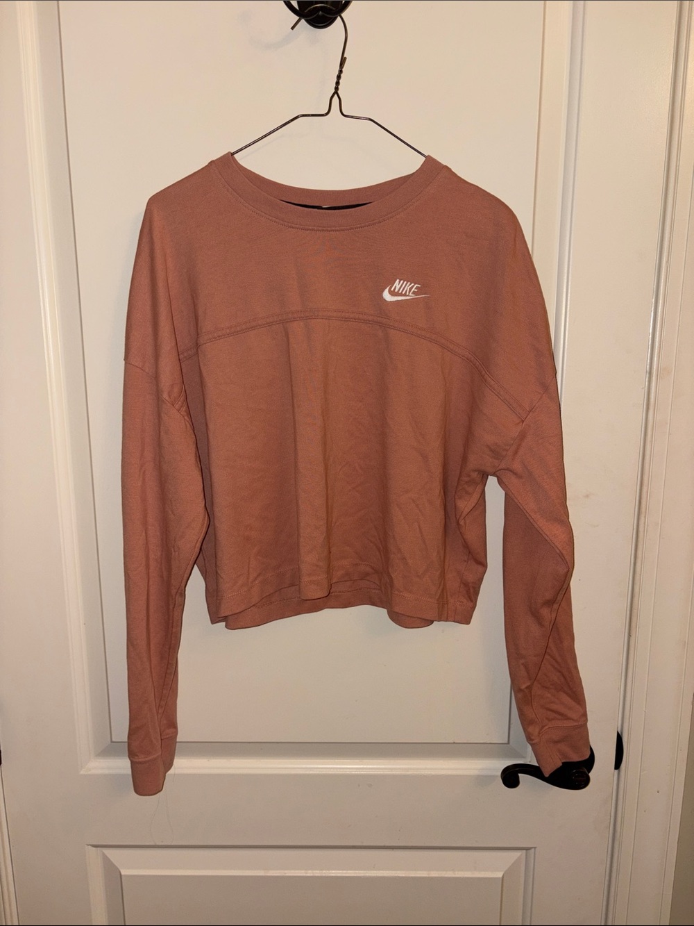Nike Women’s Cropped Rose/Peach Pullover